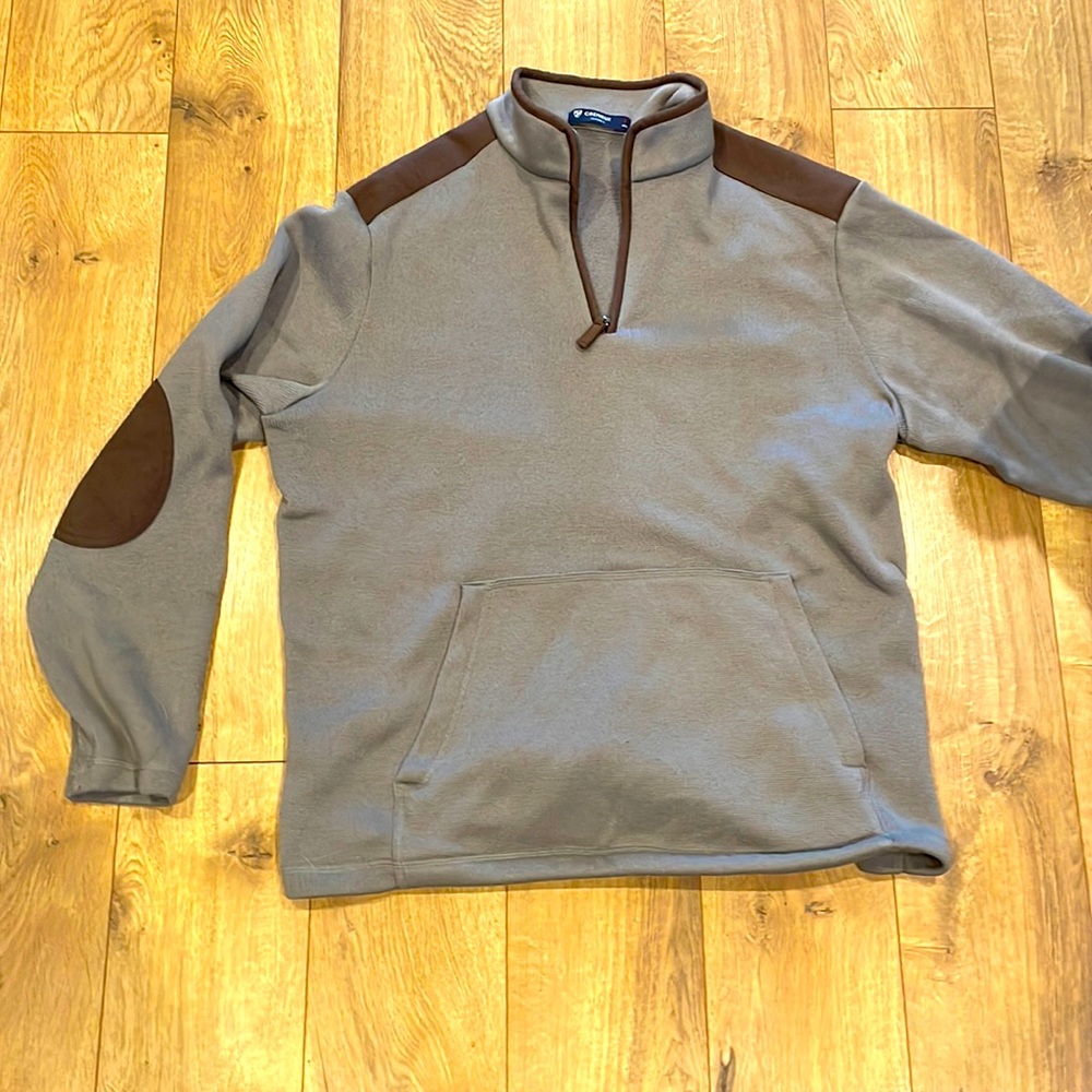 Cremieux men’s pullover sweater Size Large.